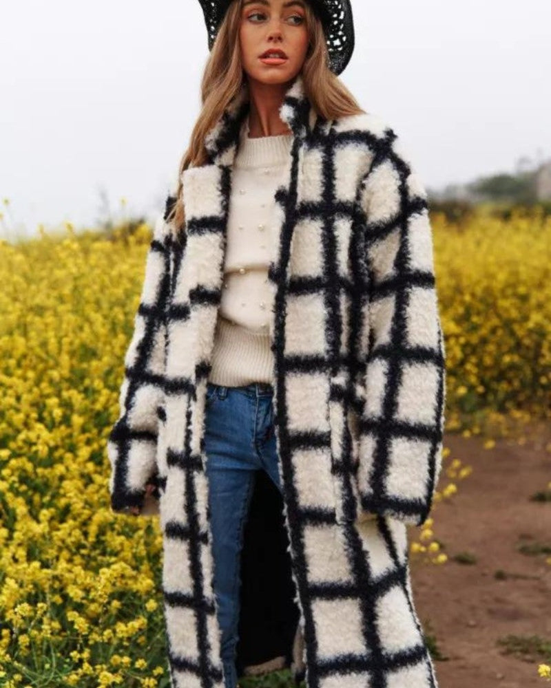 LONG FALL JACKET BLACK AND WHITE