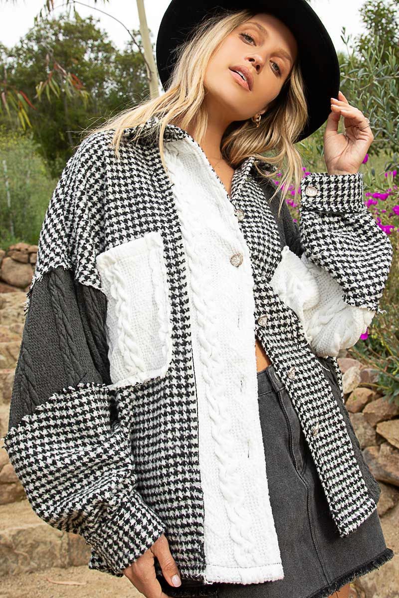 HOUNDSTOOTH BLACK AND WHITE BUTTONUP TOP