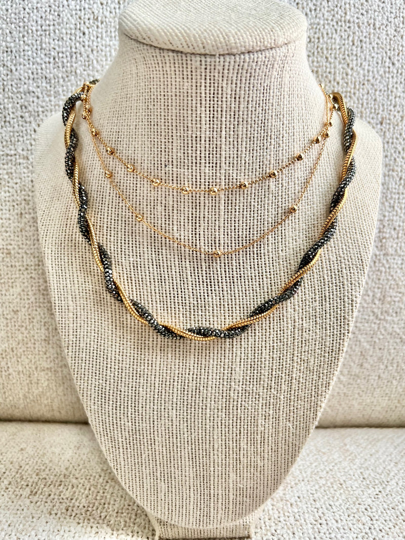 JET CRYSTAL & VINTAGE  GOLD WEAVE NECKLACE