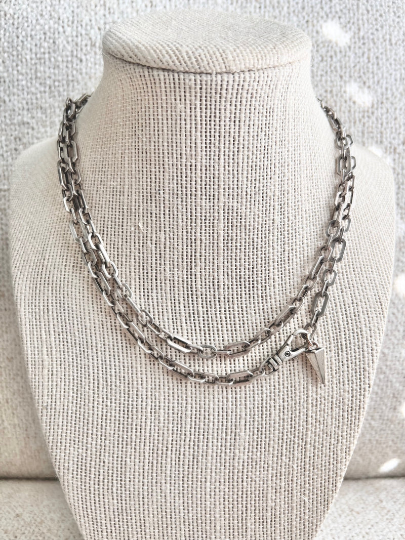 PAPERCLIP CHAIN WITH PYRAMID BRUSHED SILVER