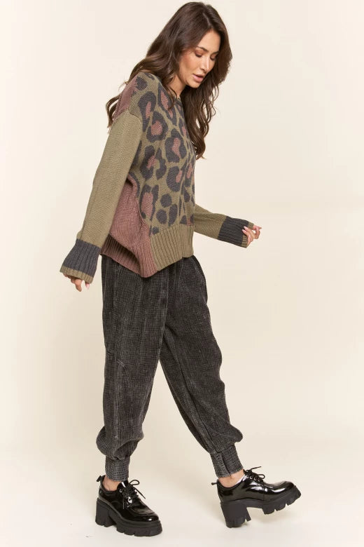 DARK MOSS GREEN AND LEOPARD PRINT SWEATER