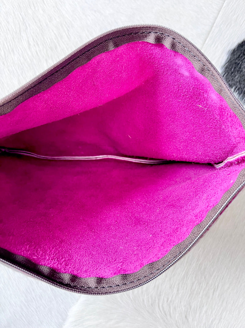 HOT PINK SPECKLE HIDE WRISTLET